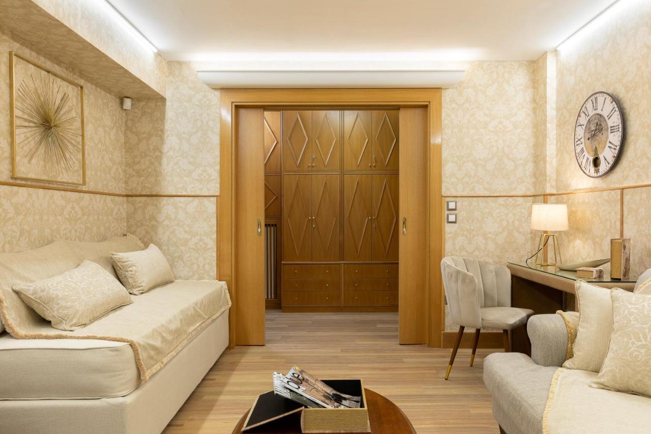 Vouliagmeni'S Elegance By Acropolis Suites Athen Eksteriør bilde